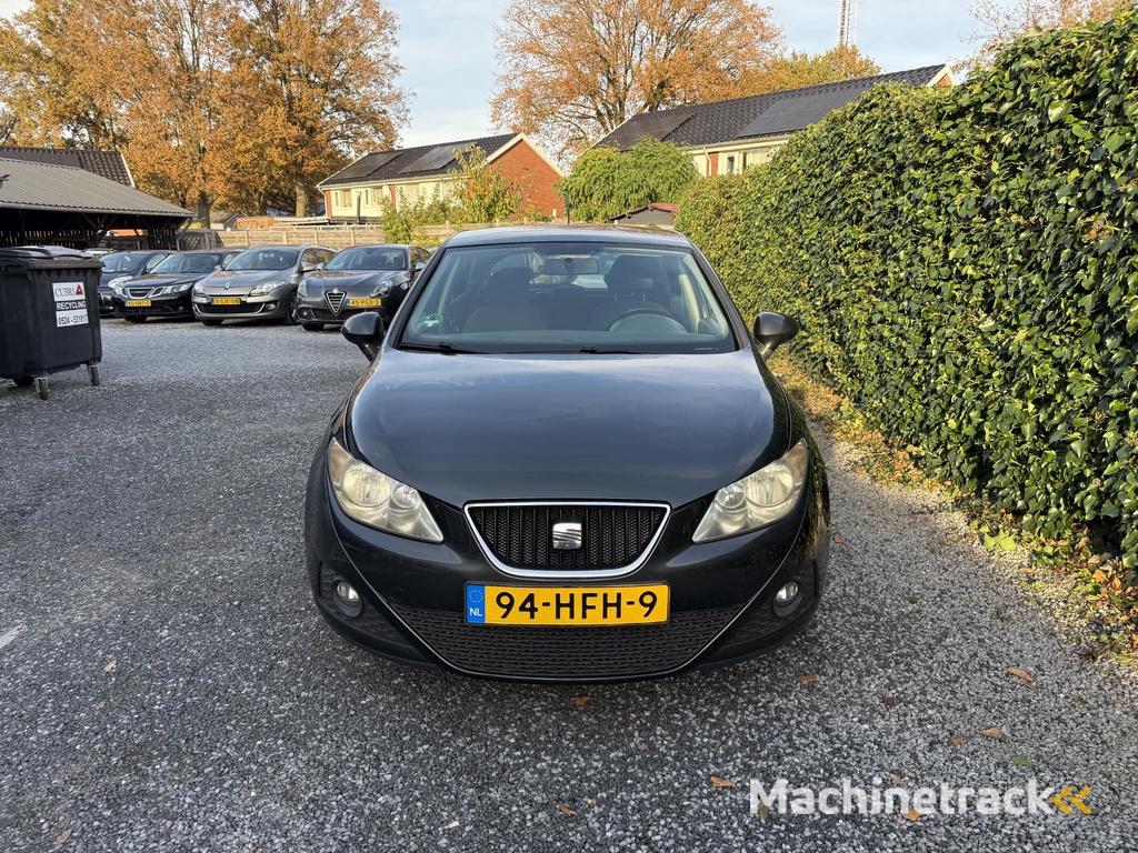 SEAT Ibiza 1.6 Stylance | Autom. Airco | Elekt. Ramen | LMV | Trekhaak | 5 Deuren | Nieuwe APK!