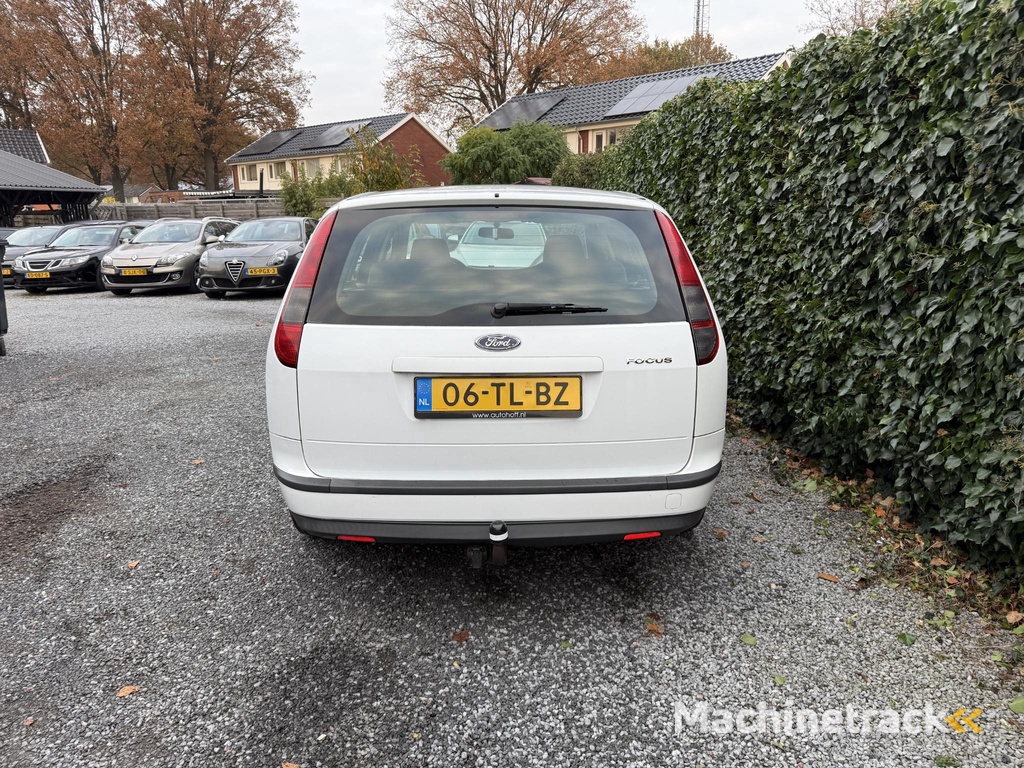 Ford Focus Wagon 1.6-16V Trend Automaat | Airco | Cruise Control | Elekt. Ramen | Trekhaak | APK tot 16-11-2026!