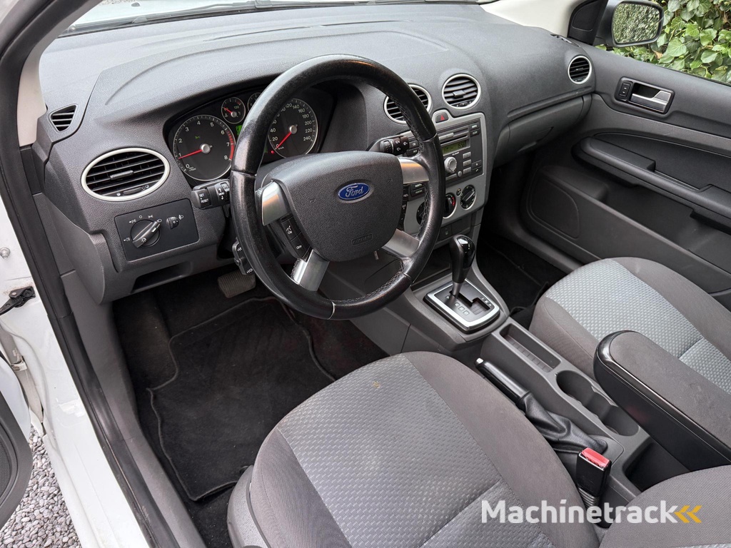 Ford Focus Wagon 1.6-16V Trend Automaat | Airco | Cruise Control | Elekt. Ramen | Trekhaak | APK tot 16-11-2026!