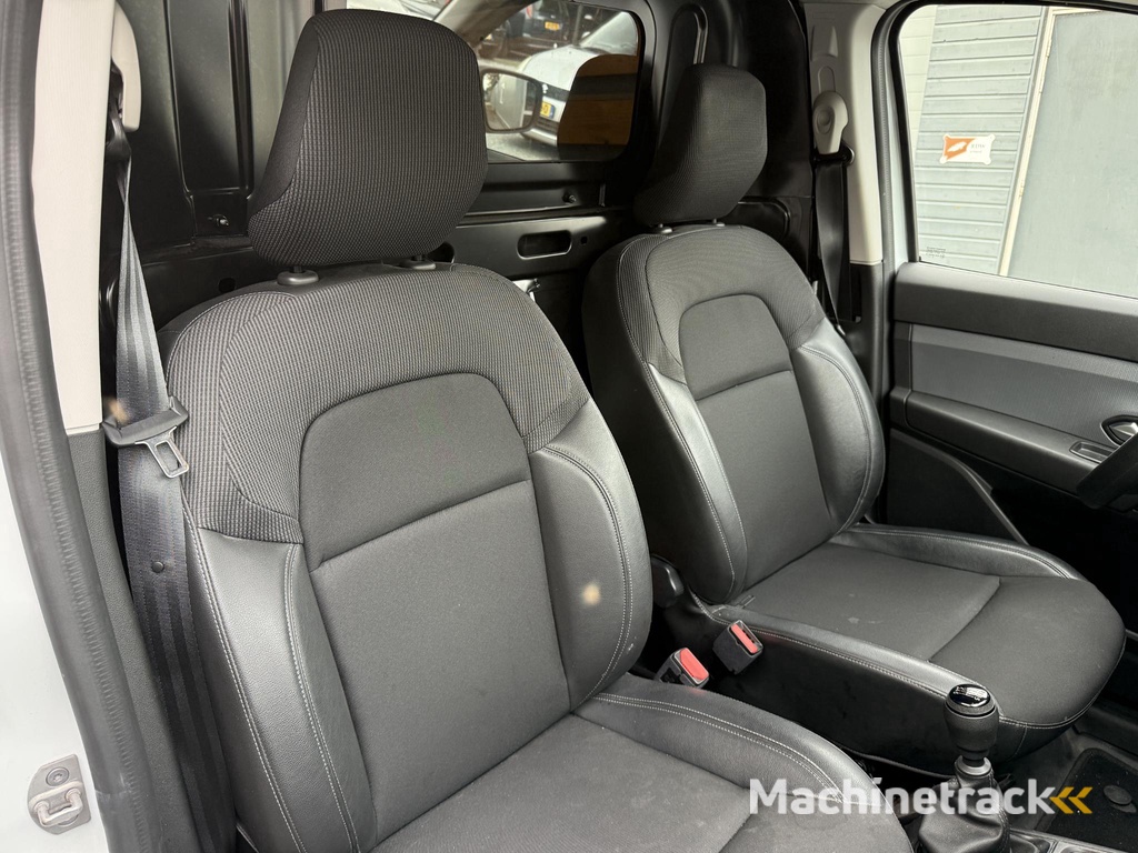 Renault Express 1.5 dCi 95 Comfort | Airco | Cruise Control | Elekt. Ramen | Radio / DAB+ | PDC | APK tot 15-02-2026!