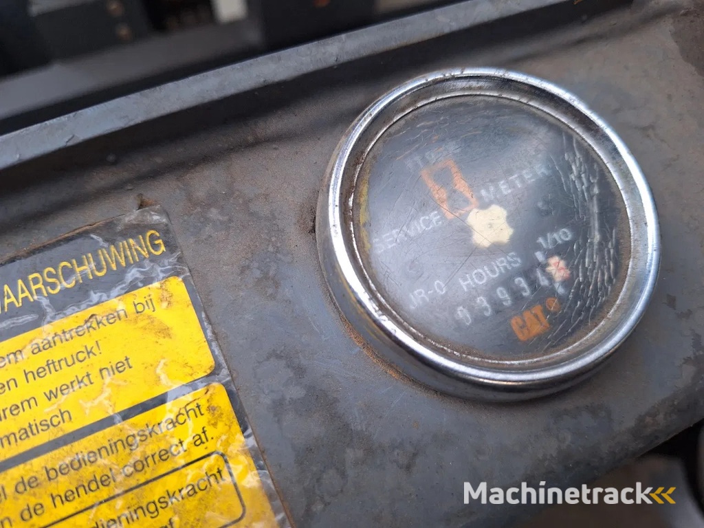 Caterpillar Crown Heftruck 5 tons triplo sideshift  2004