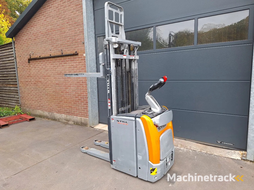 Still Stapelaar 2 tons 455cm triplo 2015