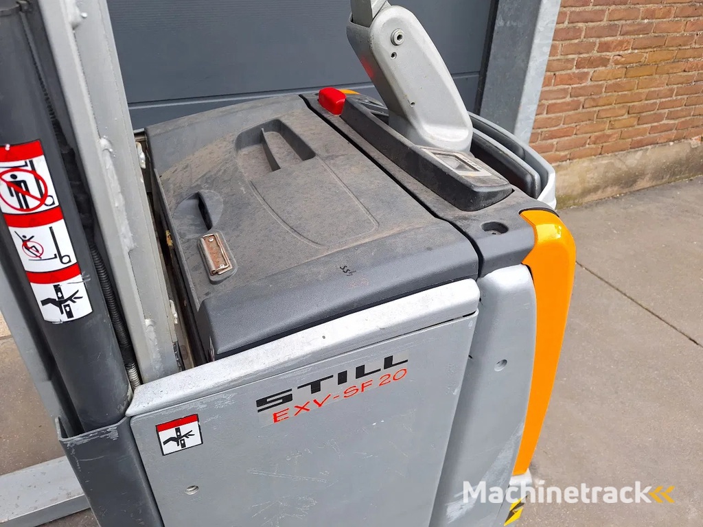 Still Stapelaar 2 tons 455cm triplo 2015