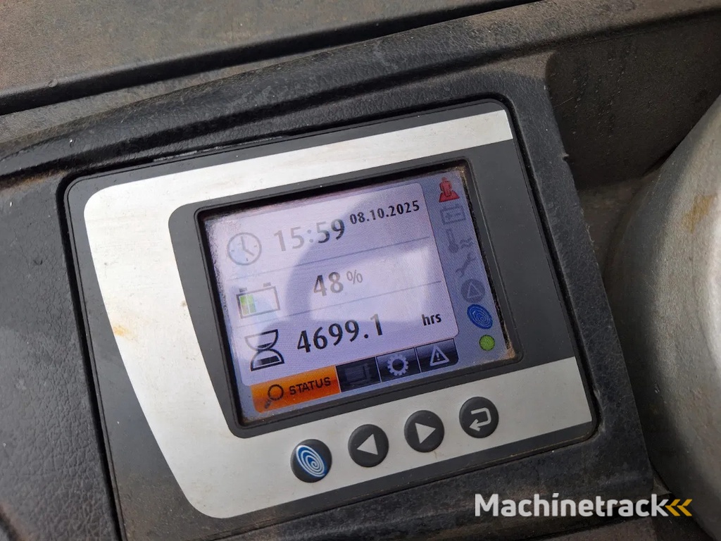 Still Stapelaar 2 tons 455cm triplo 2015