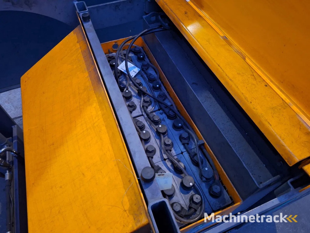 Jungheinrich Stapelaar 2019 Vrijdragend met slechts 32 uur als nieuw! (0013)