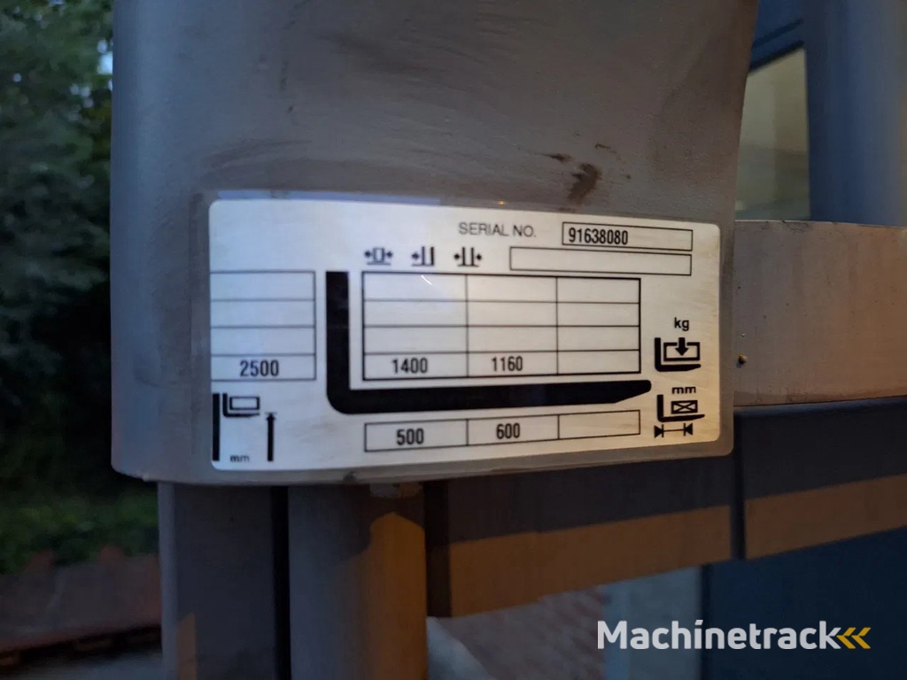 Jungheinrich Stapelaar 2019 Vrijdragend met slechts 32 uur als nieuw! (0013)