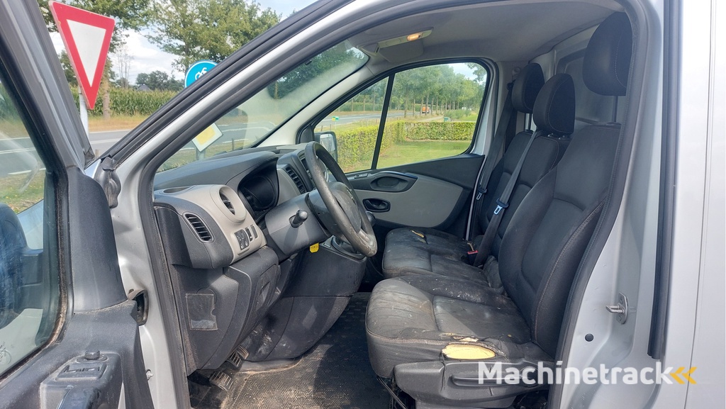 Renault Trafic 1.6 dCi T29 L2H1 Générique AIRCO BJ 2016