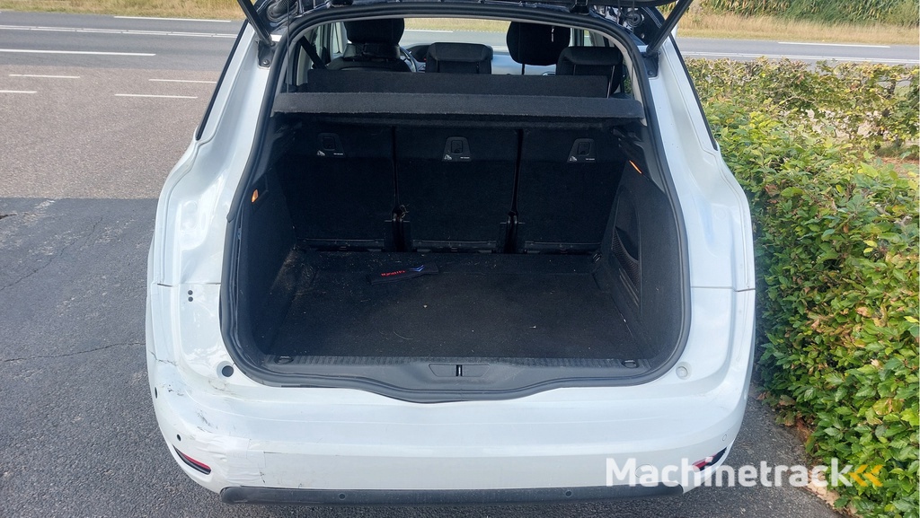 Citroën C4 Picasso 1.2 PureTech Shine CLIMA/NAVI/PANO BJ 2017
