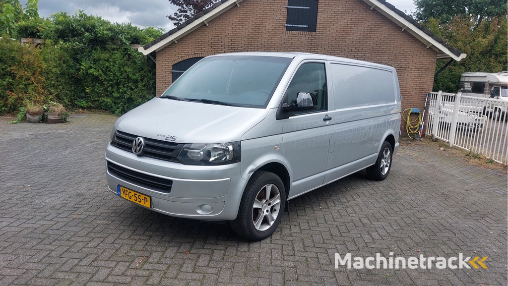 Volkswagen Transporter 2.0 TDI L2H1 AIRCO/NAVI/DSG BJ 2015