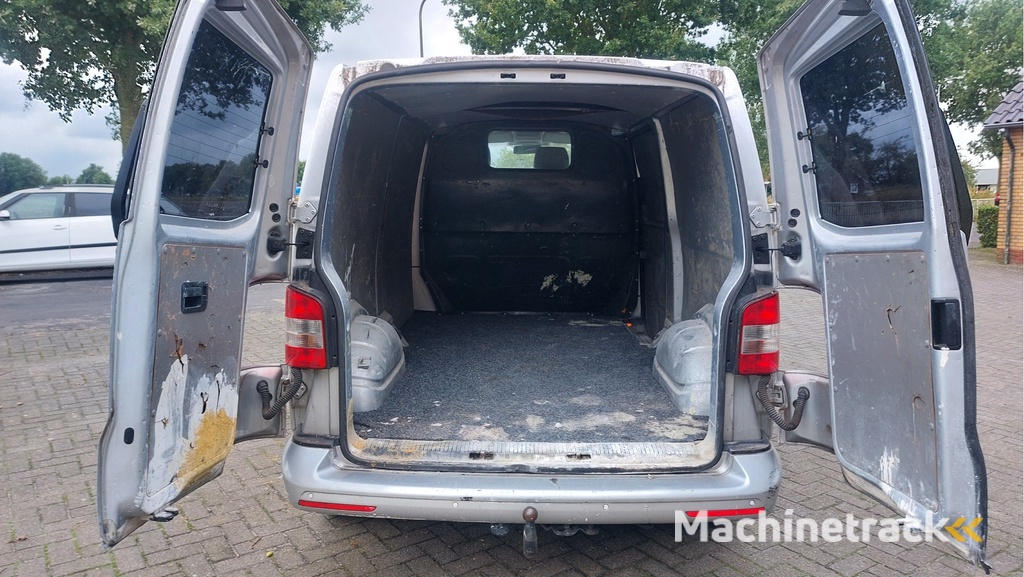 Volkswagen Transporter 2.0 TDI L2H1 AIRCO/NAVI/DSG BJ 2015