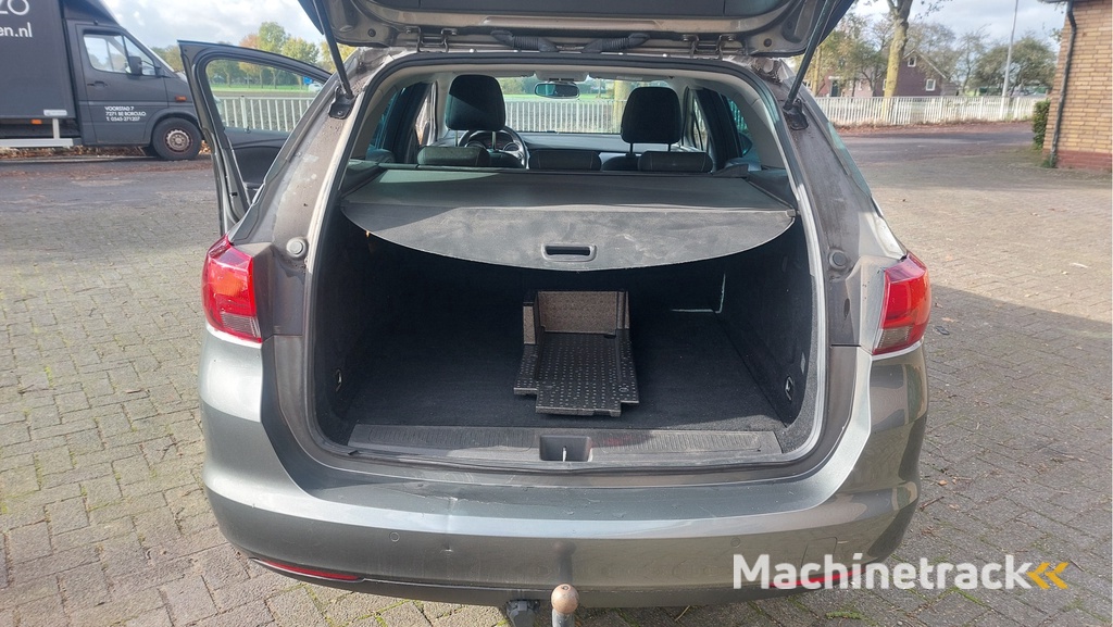 Opel Astra Sports Tourer 1.6 CDTI Business+ AIRCO BJ 2017