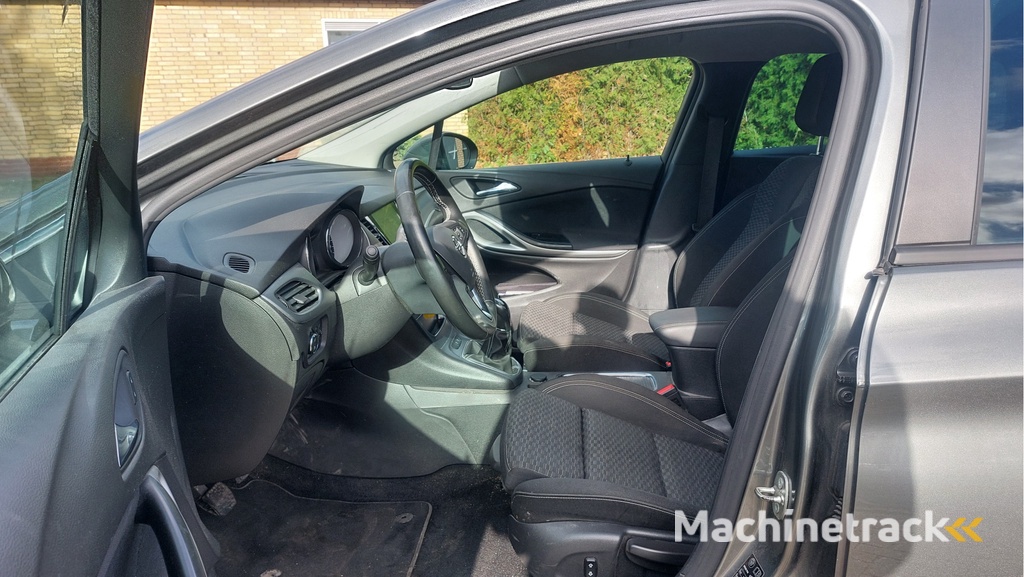 Opel Astra Sports Tourer 1.6 CDTI Business+ AIRCO BJ 2017