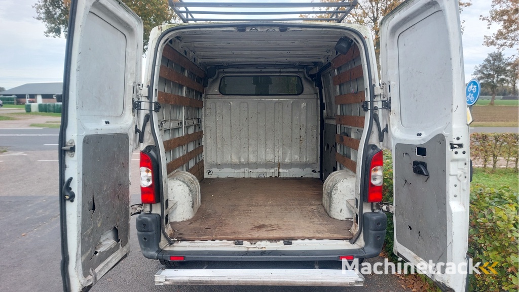 Renault Master T35 2.5 dCi L1H1 BJ 2008