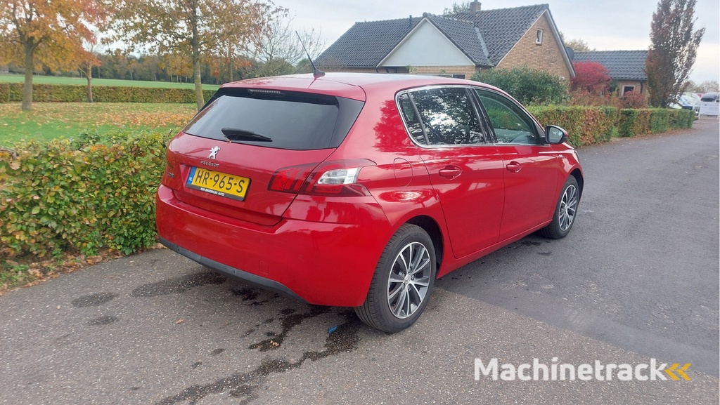 Peugeot 308 1.2 PureTech Style CLIMA/NAVI/PANO BJ 2016