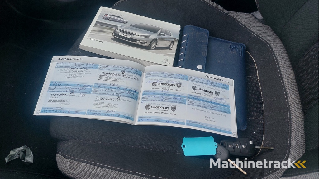 Peugeot 308 1.2 PureTech Style CLIMA/NAVI/PANO BJ 2016