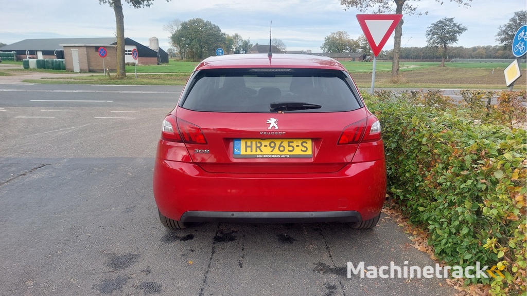 Peugeot 308 1.2 PureTech Style CLIMA/NAVI/PANO BJ 2016