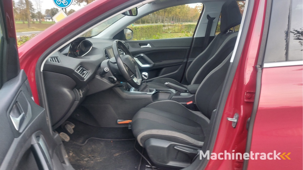 Peugeot 308 1.2 PureTech Style CLIMA/NAVI/PANO BJ 2016