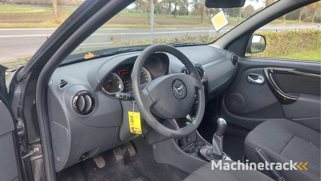Dacia Duster 1.6 Lauréate 2wd AIRCO BJ 2012