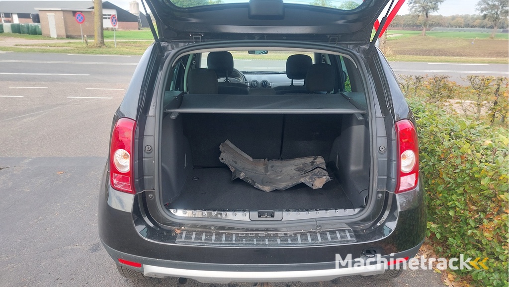 Dacia Duster 1.6 Lauréate 2wd AIRCO BJ 2012