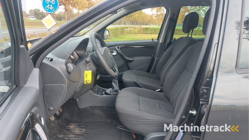 Dacia Duster 1.6 Lauréate 2wd AIRCO BJ 2012