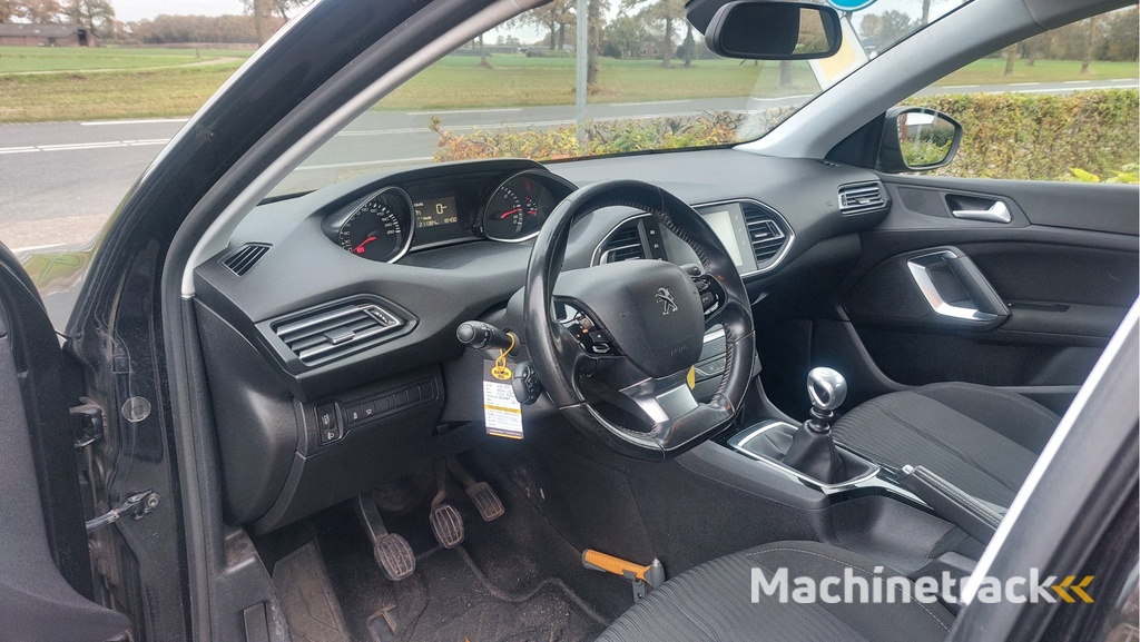 Peugeot 308 SW 1.6 BlueHDI Blue Lease Pack CLIMA/NAVI BJ 2015