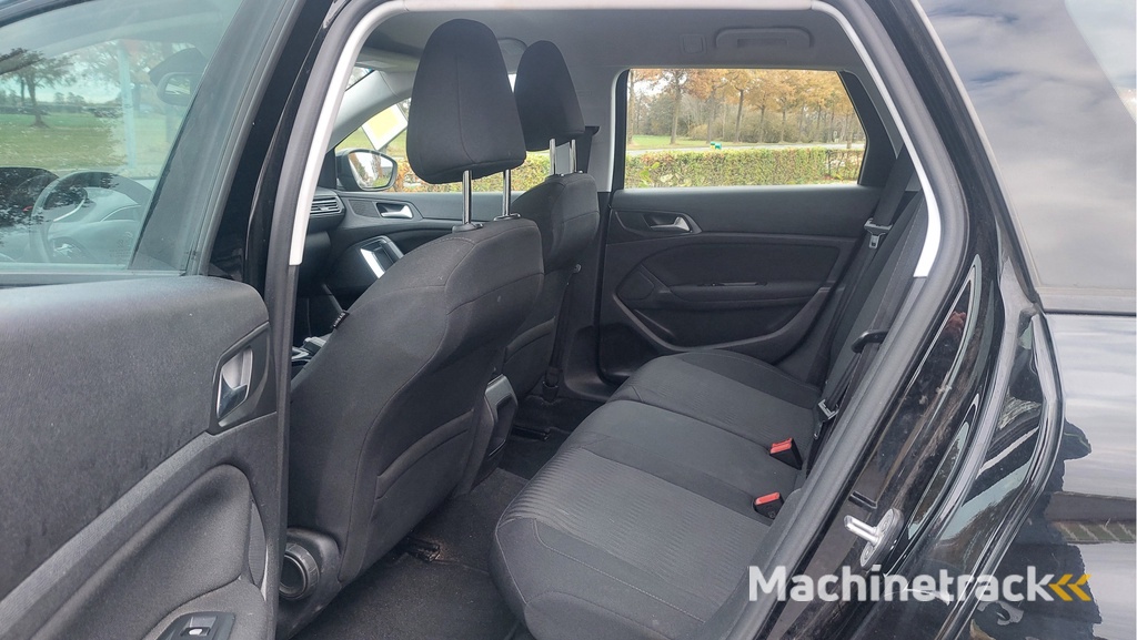 Peugeot 308 SW 1.6 BlueHDI Blue Lease Pack CLIMA/NAVI BJ 2015