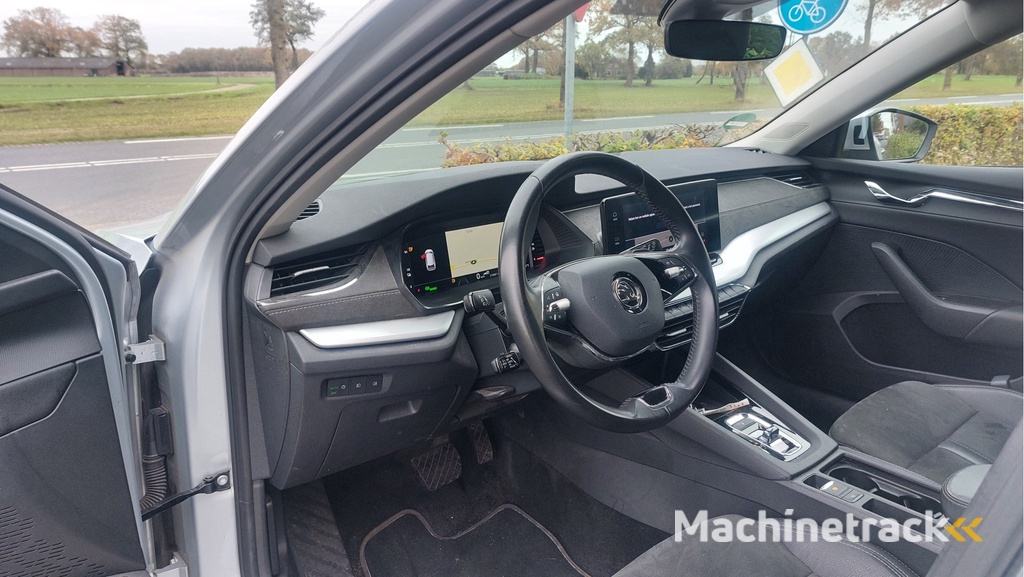 ŠKODA Octavia Combi 1.4 TSI iV PHEV Business Edition Plus CLIMA/NAVI/LED/ACC BJ 2020