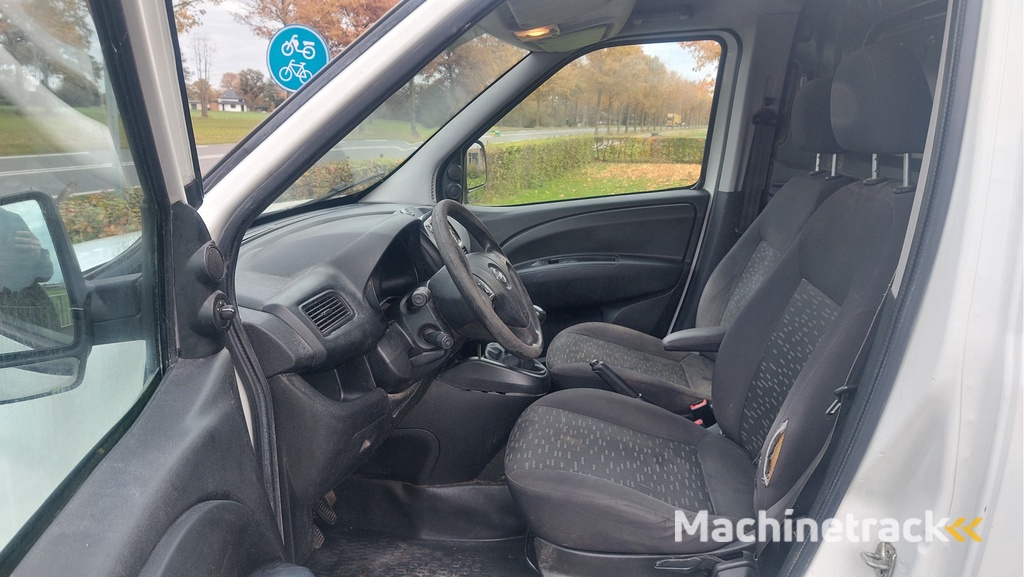 Opel Combo 1.6 CDTi L2H1 AIRCO MARGE BJ 2013