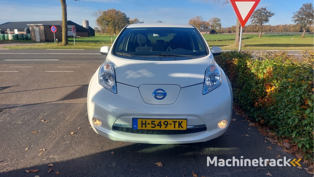 Nissan LEAF Acenta 24 kWh CLIMA/NAVI BJ 2015