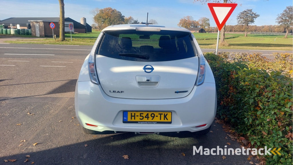 Nissan LEAF Acenta 24 kWh CLIMA/NAVI BJ 2015