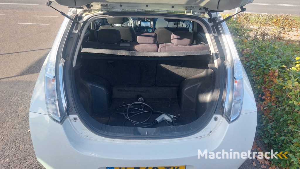 Nissan LEAF Acenta 24 kWh CLIMA/NAVI BJ 2015