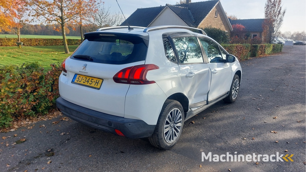 Peugeot 2008 1.2 PureTech Blue Lion AIRCO BJ 2018