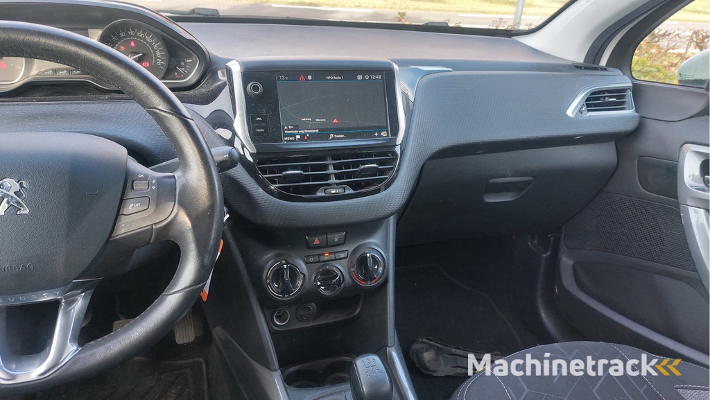 Peugeot 2008 1.2 PureTech Blue Lion AIRCO BJ 2018