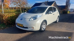 nissan-leaf-acenta-24-kwh-clima-navi-bj-2015