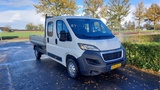 Miniaturansicht von Peugeot Boxer 335 2.2 BlueHDi 140 L3 Pro DC AIRCO BJ 2020 motor defect