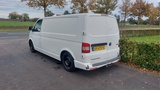 Minituur van Volkswagen Transporter 2.0 TDI L2H1 Highline AIRCO/NAVI/DSG BJ 2015