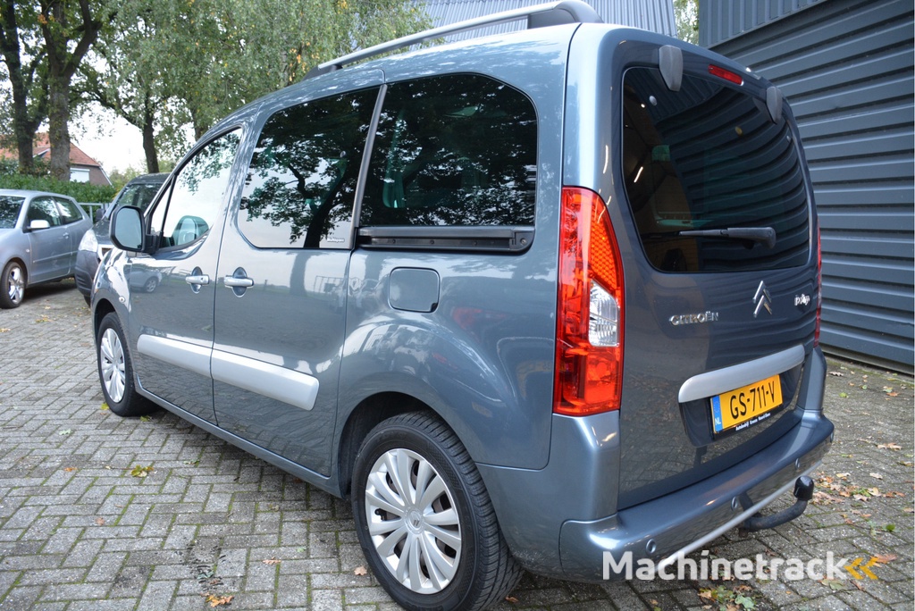 Citroën Berlingo 1.6 VTi 120 XTR Airco Cruise Control Panorama dak  Trekhaak