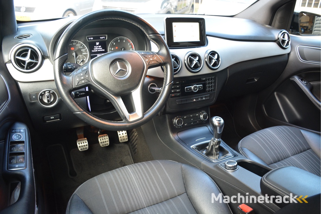 Mercedes-Benz B-klasse 180 Ambition Clima Xenon Navi Half Leer