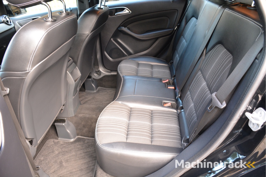 Mercedes-Benz B-klasse 180 Ambition Clima Xenon Navi Half Leer