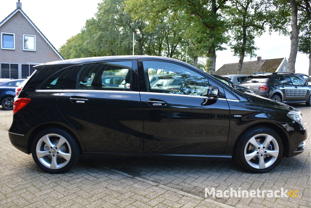 Mercedes-Benz B-klasse 180 Ambition Clima Xenon Navi Half Leer