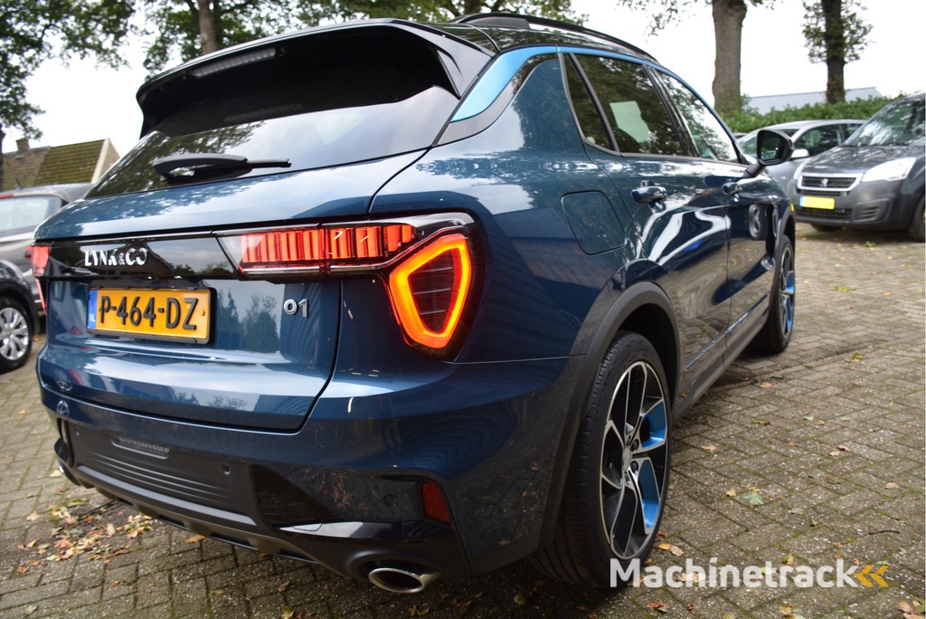 Lynk & Co 01 1.5 CarPlay Adaptive Cruise Pilot Assist Panorama dak Trekhaak