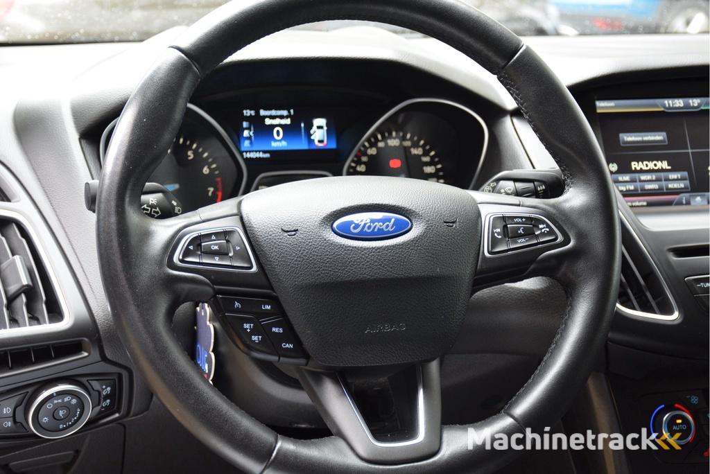 Ford Focus 1.0 Titanium Trekhaak Clima Park Pilot Cruise Control
