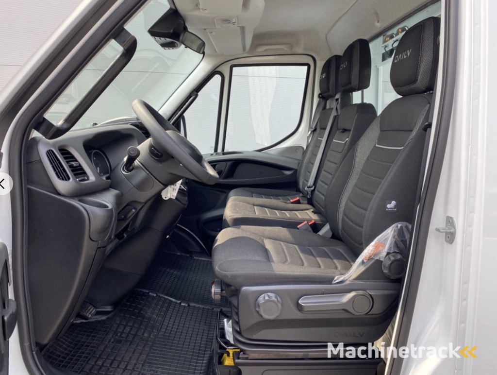 Iveco Daily 35S18H 3.0 410 Fly-Over | LED NAV ECC THK ACC | 3.5t trekgw. | Katax opbouw