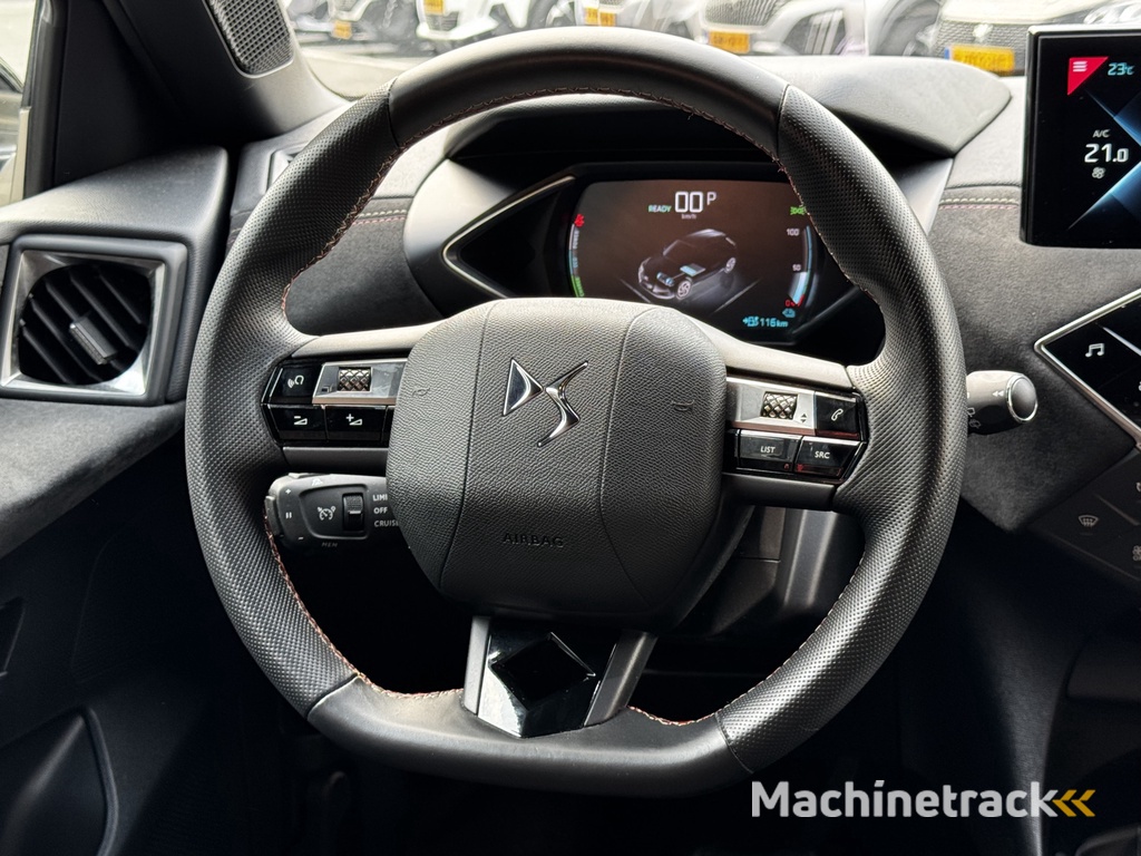 DS 3 Crossback E-Tense Performance Line+ 50 kWh Camera / Navigatie / Lm velgen