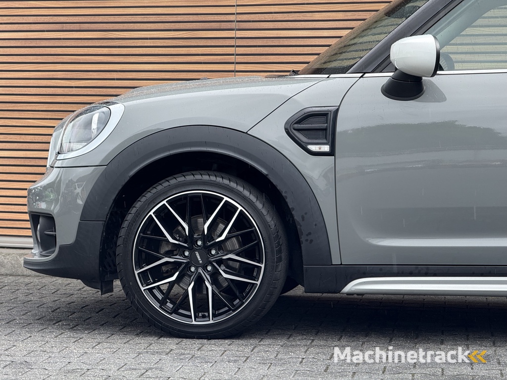 MINI Mini Countryman 1.5 Cooper Business Edition Navi / Clima / Telefoon / Lm Velgen / PDC Achter