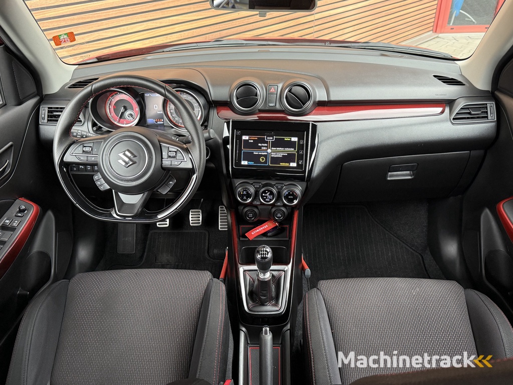 Suzuki Swift 1.4 Sport Smart Hybrid NL-Auto! Adapt. Cruise / Camera / Navigatie / Dealer onderhouden!