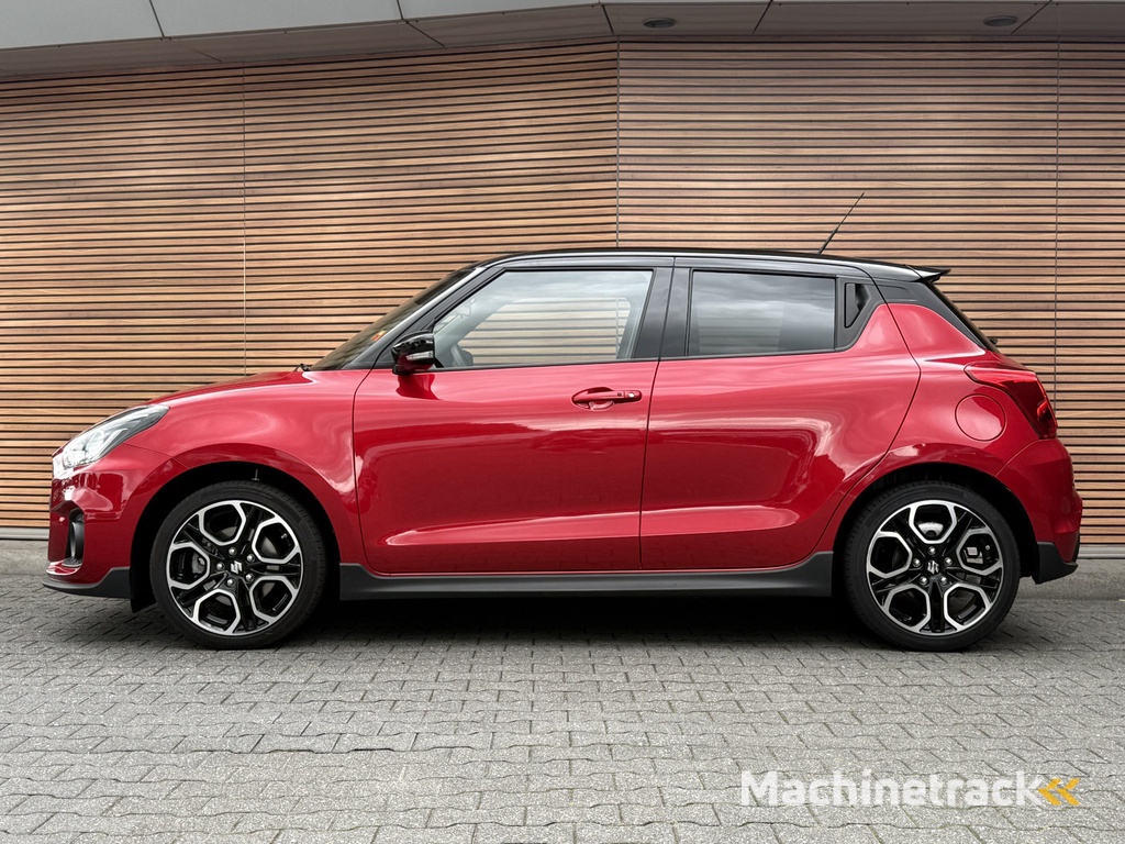 Suzuki Swift 1.4 Sport Smart Hybrid NL-Auto! Adapt. Cruise / Camera / Navigatie / Dealer onderhouden!