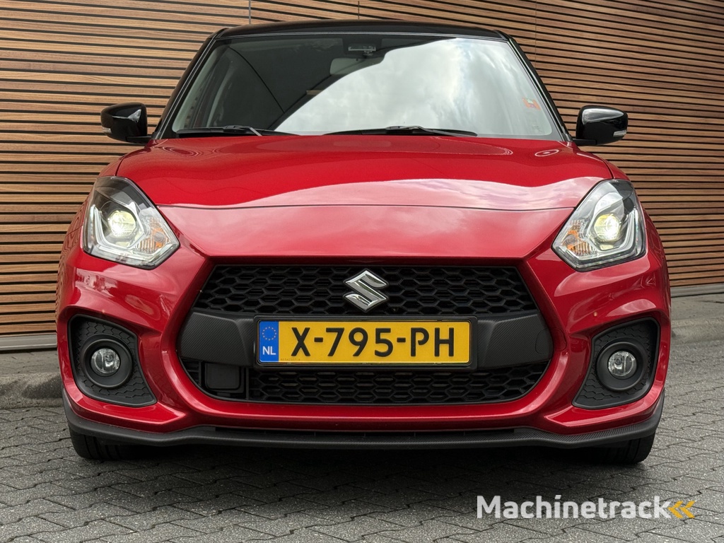 Suzuki Swift 1.4 Sport Smart Hybrid NL-Auto! Adapt. Cruise / Camera / Navigatie / Dealer onderhouden!