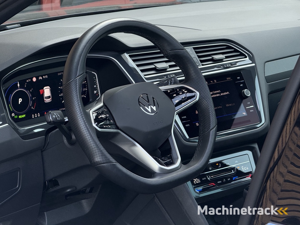 Volkswagen Tiguan 1.4 TSI eHybrid R-Line Business+ Panodak / Dodehoek / Navi / Camera / Clima