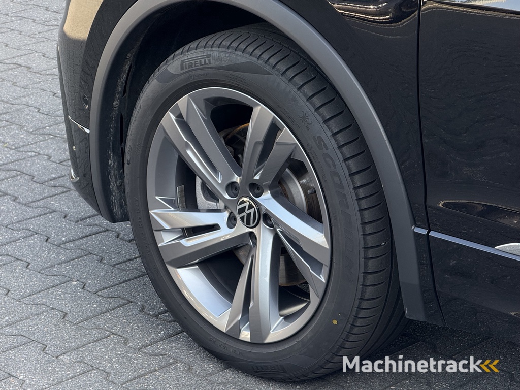 Volkswagen Tiguan 1.4 TSI eHybrid R-Line Business+ Panodak / Dodehoek / Navi / Camera / Clima